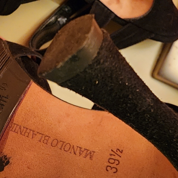 Manolo Blahnik Black Suede Mules 9.5/ 39.5 EUR - Picture 8 of 11